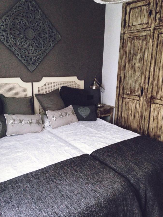 شقة Charming Studio In طريفة المظهر الخارجي الصورة