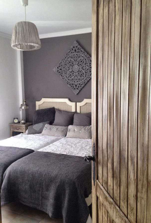 شقة Charming Studio In طريفة المظهر الخارجي الصورة